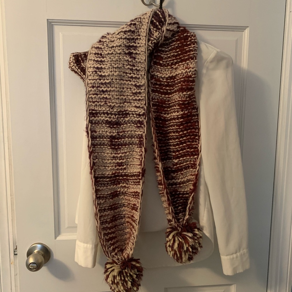 Melrose and Market pompom scarf